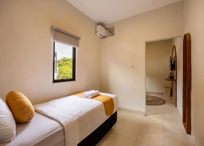 Cove Chara Hotel